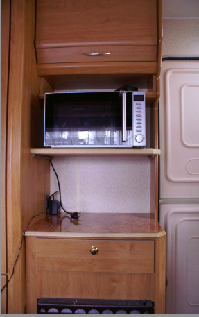 6 mico-onde en place.jpg