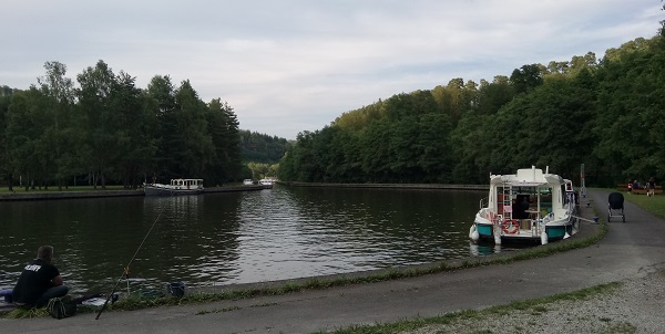 Vue du Canal à côté.jpg