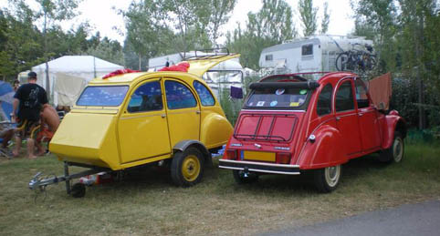 2cv camping.jpg1..jpg