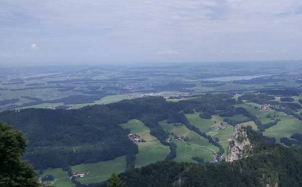 4 Depuis le Gaisberg vue sur le Wallersee et Matsee.JPG