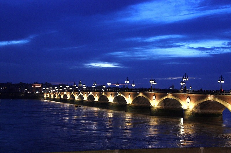 1-IMG_3533 PF800 Pont de Pierre BORDEAUX.jpg