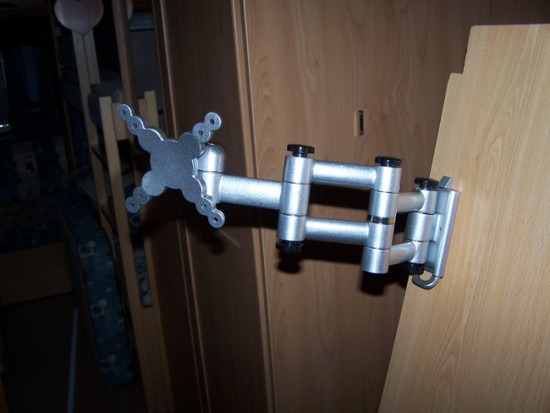 Le bras TV sur  son support.jpg