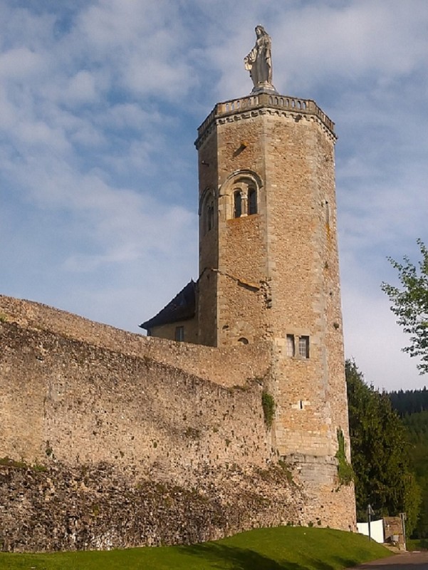 Tour des Ursulines.jpg