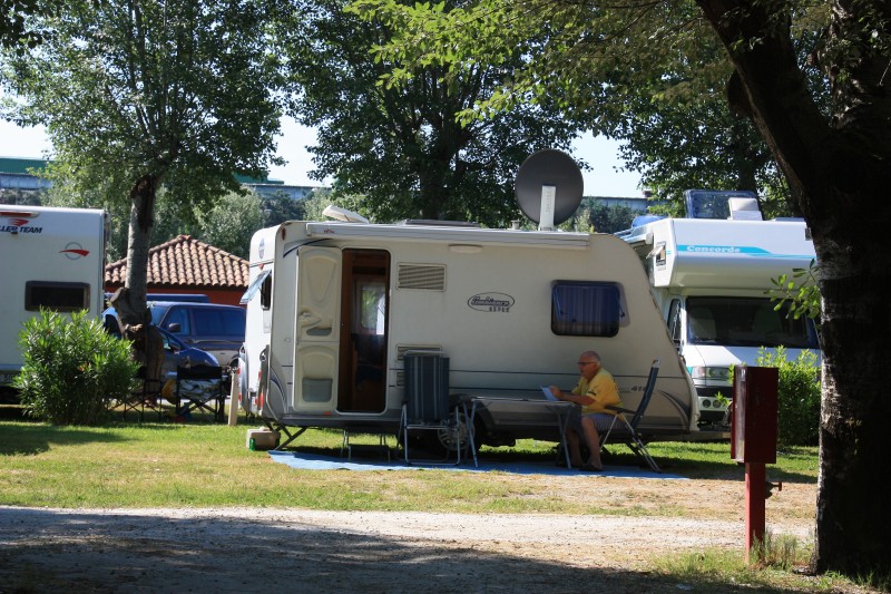 IMG_0026 caravane et Michel 2 juin 2015 (2).JPG