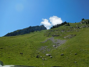 col de bise 1750m  altitude photo 1.JPG