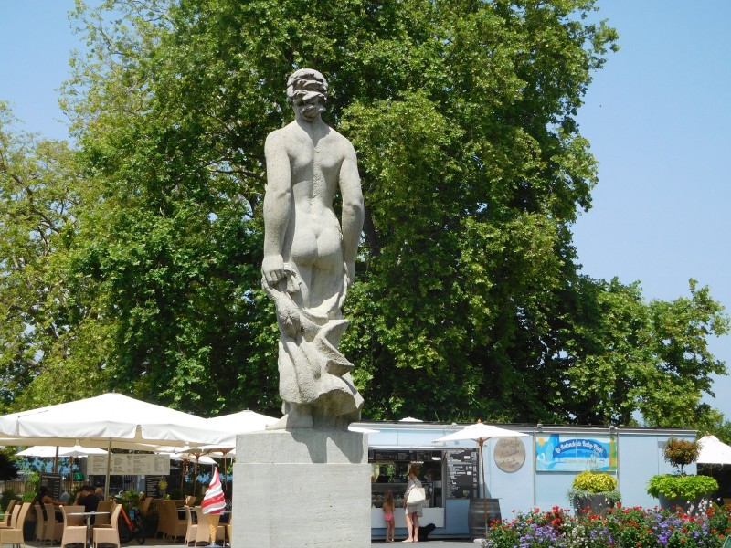 18 la statue de la brise.JPG