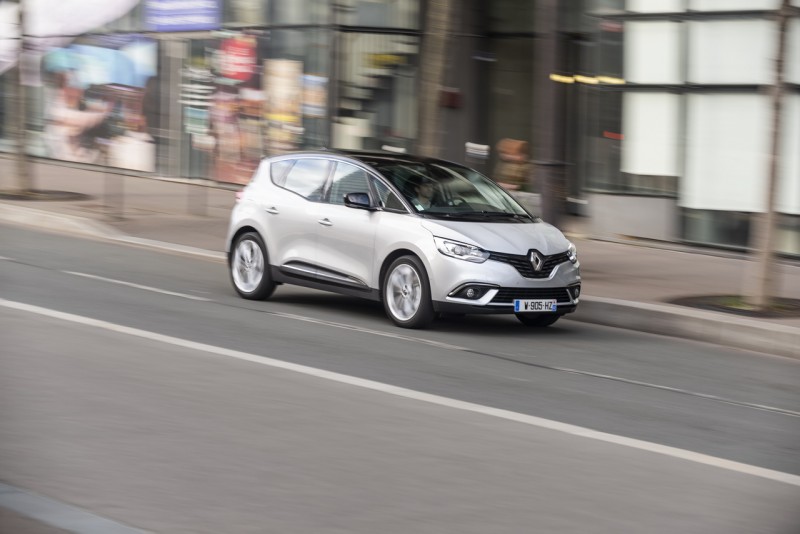 renault-scenic-zen-gris2019-essai-blue-dci-10.jpg