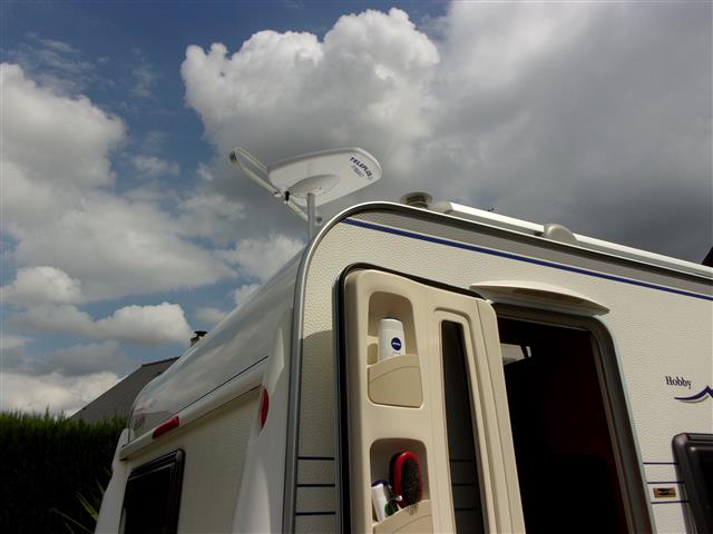 ANTENNE CARAVANE 005 (Small).JPG