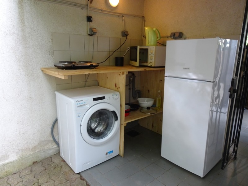 08 MACHINE A LAVEE.JPG