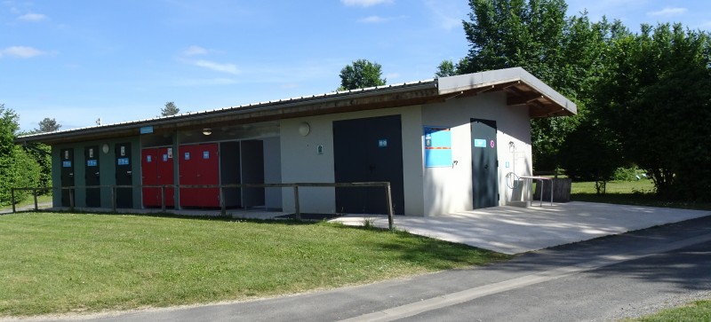 03 BLOC SANITAIRE.JPG