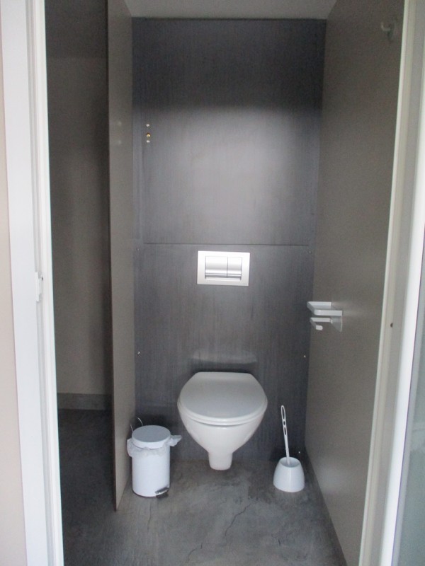 WC.JPG