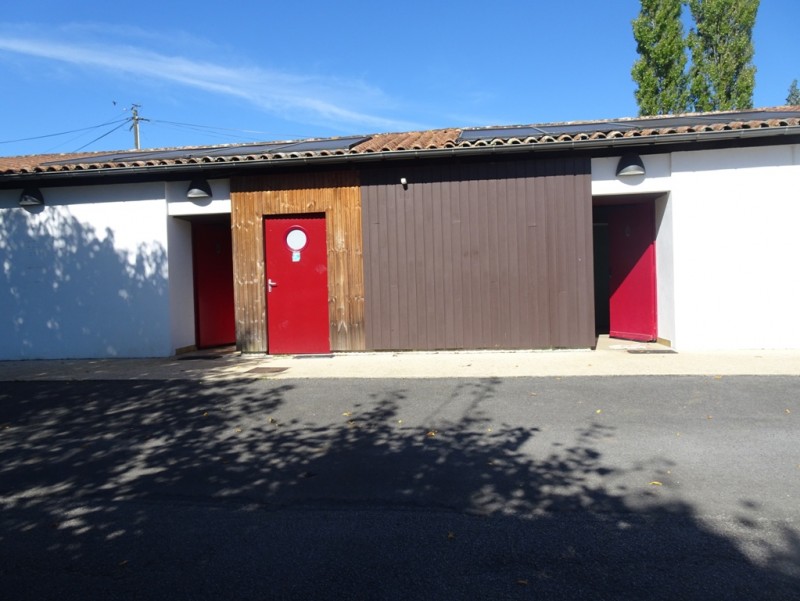 03 BLOC SANITAIRE.JPG