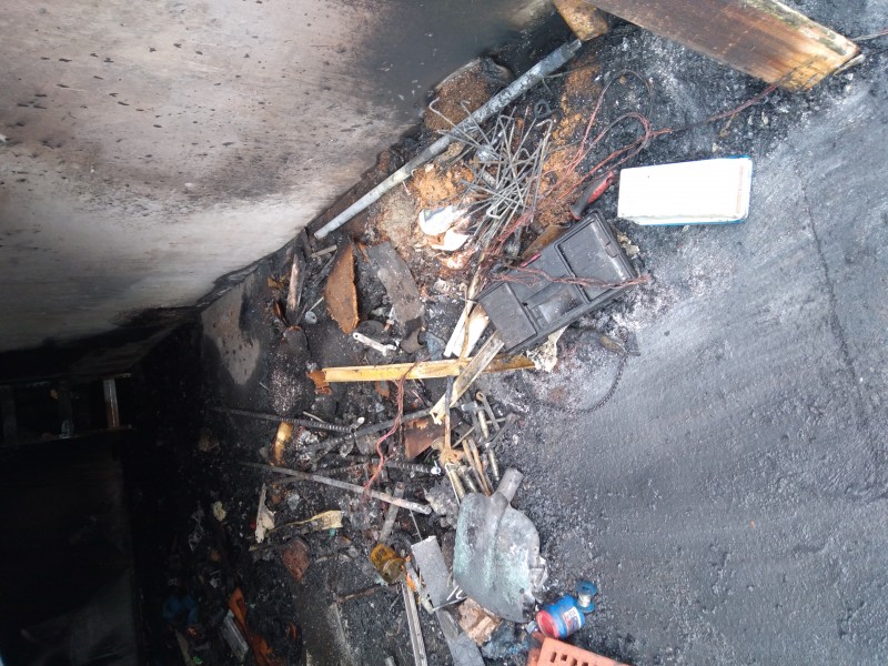 incen 7.jpg (4.37 Mio) Consulté 119 fois incen 7.jpg